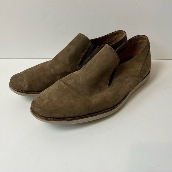 Clarks Brown Slip On Loafers 10.5 - Picture 1 of 9